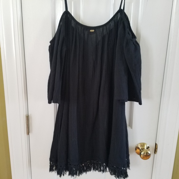 Roxy Off-the-Shoulder Fringe Trim Boho Dress - Picture 7 of 8